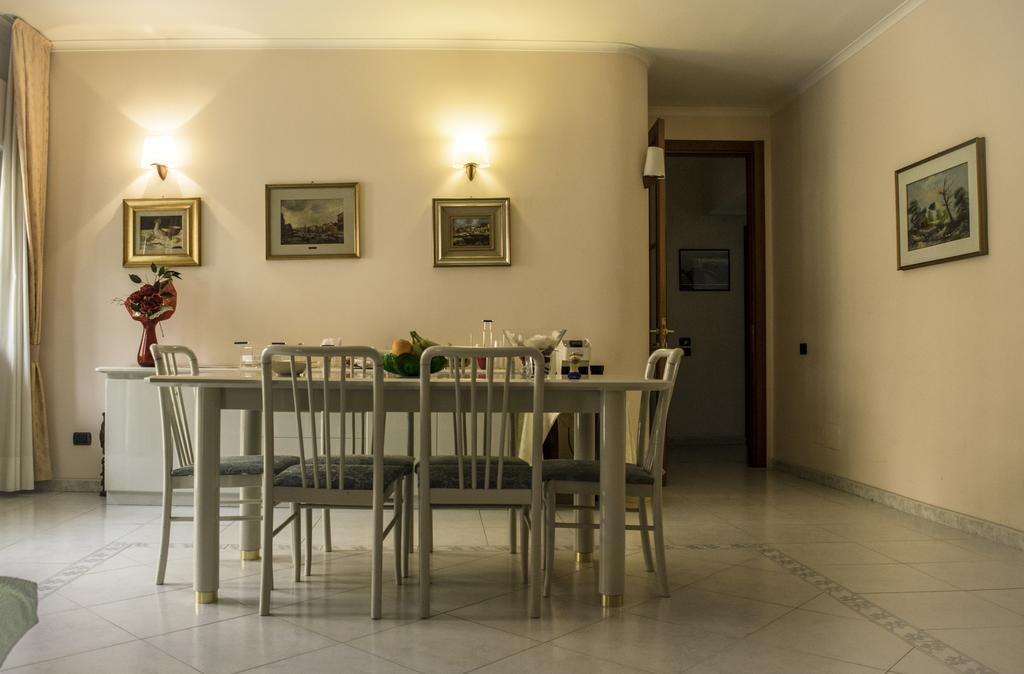 La Casa Di Rosa Apartment มาเตรา ภายนอก รูปภาพ